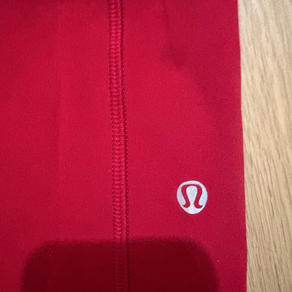 lululemon athletica Crimson Leggings with Floral Waistband - Picture 4 of 4